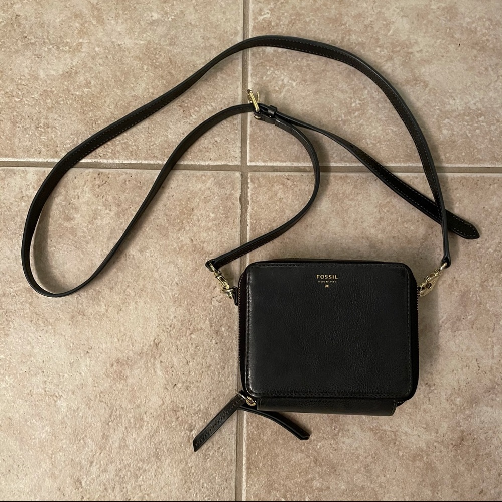 Fossil Sydney Leather Mini Organizer Crossbody